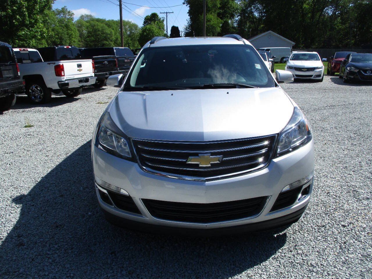 Used 2017 Chevrolet Traverse LT w/ Style and Technology Package FWD image 8