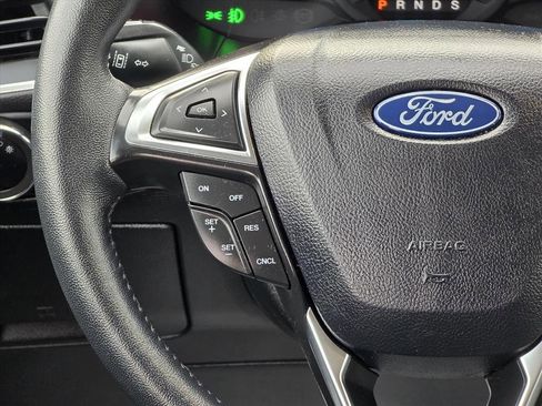 Used 2024 Ford Edge Titanium image 15