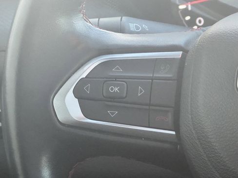 Used 2022 Jeep Compass Trailhawk w/ Sun and Sound Group image 12