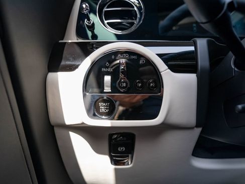 Used 2025 Rolls-Royce Spectre w/ Spectre Launch Package AWD/4WD image 22
