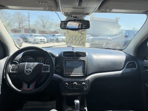 Used 2017 Dodge Journey Crossroad FWD image 13