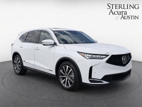 Used 2023 Acura MDX SH-AWD image 2