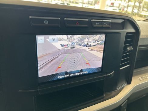 Used 2024 Ford F350 XL w/ FX4 Off-Road Package image 9