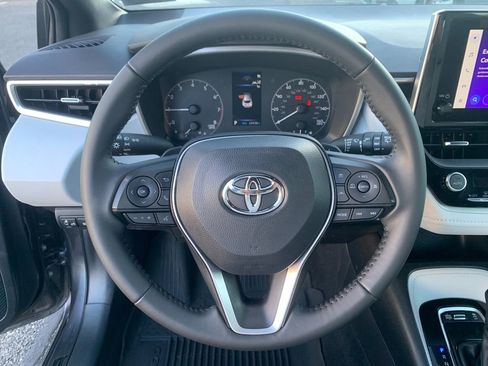 Used 2025 Toyota Corolla SE image 25