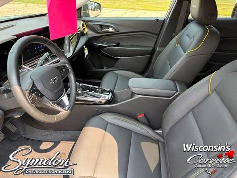 Used 2025 Chevrolet Trax ACTIV w/ Driver Confidence Package FWD image 10