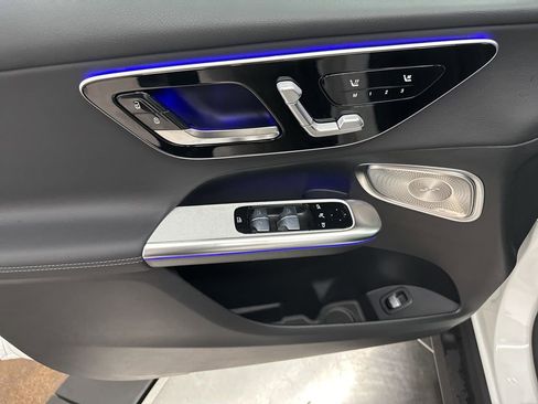New 2026 Mercedes-Benz GLC 300 4MATIC image 11