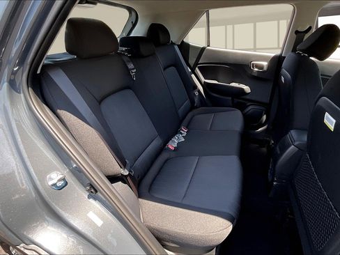 New 2025 Hyundai Venue SE image 9