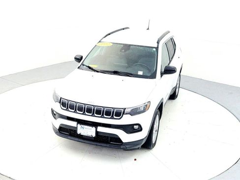 Used 2022 Jeep Compass Latitude image 14