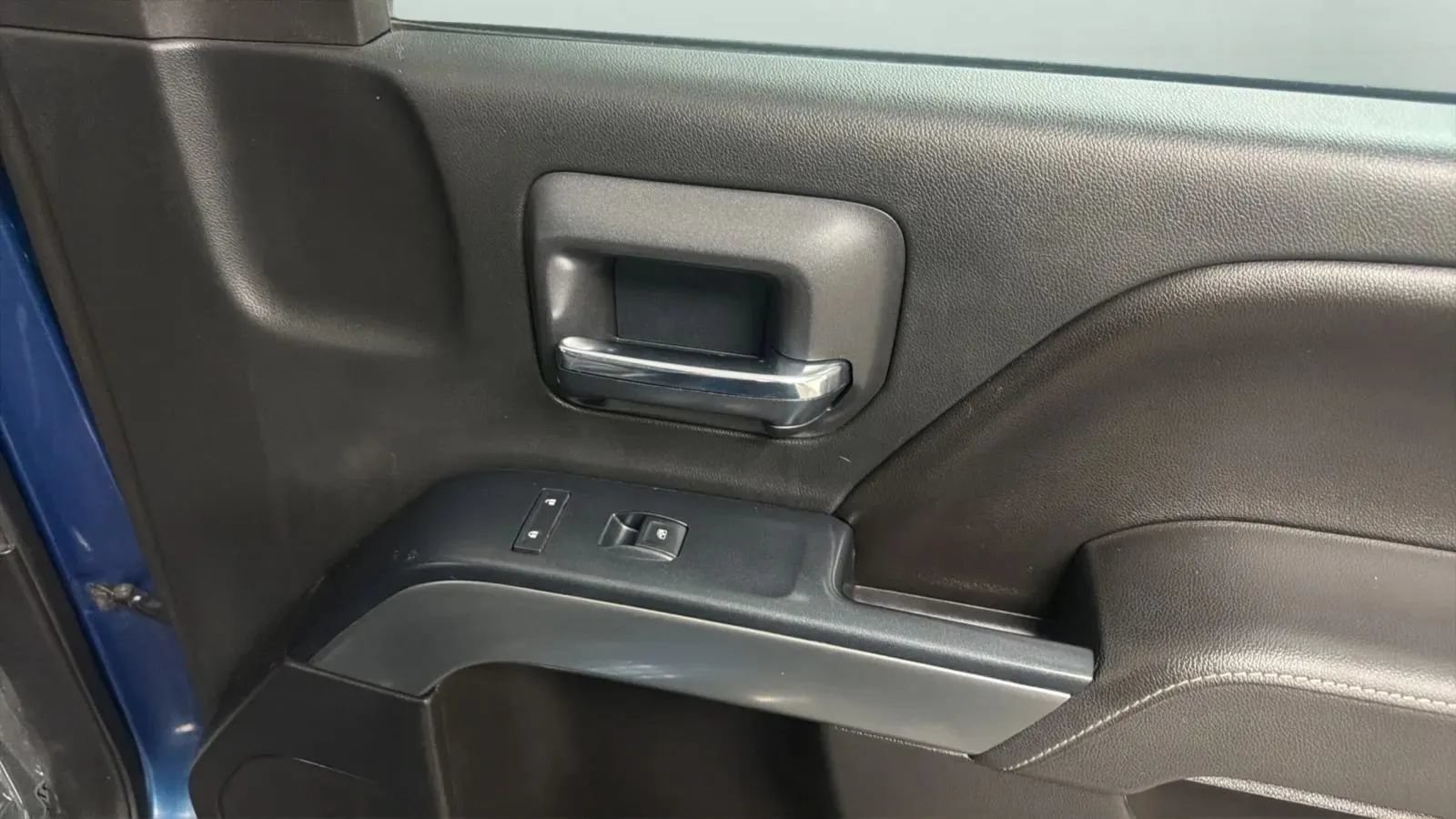 Used 2017 Chevrolet Silverado 1500 LT w/ All Star Edition RWD image 18
