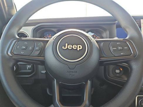 New 2025 Jeep Gladiator Sport image 19