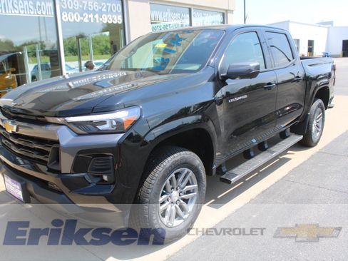 Certified 2025 Chevrolet Colorado LT w/ LT Convenience Package AWD/4WD image 1
