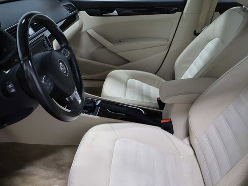 Used 2015 Volkswagen Passat TDI SEL Premium FWD image 5