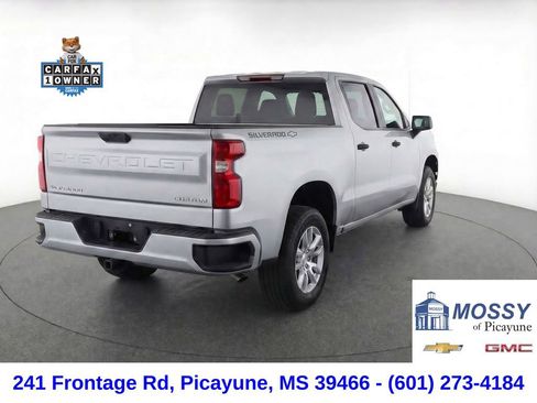 Used 2024 Chevrolet Silverado 1500 Custom image 6