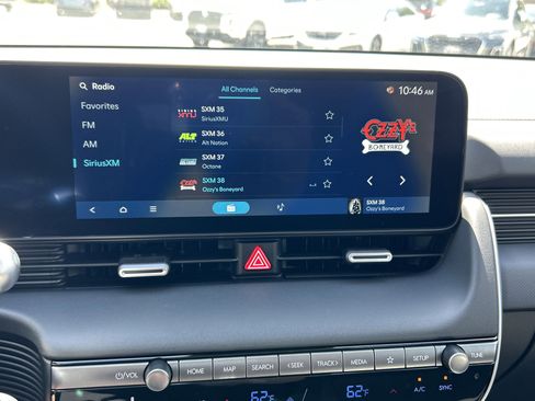 New 2025 Hyundai Ioniq 5 SE image 24