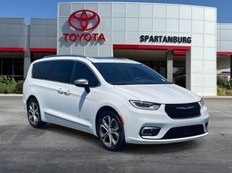 Used 2026 Chrysler Pacifica Pinnacle FWD video 1