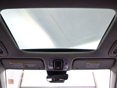 Used 2024 Hyundai Kona Limited FWD image 17