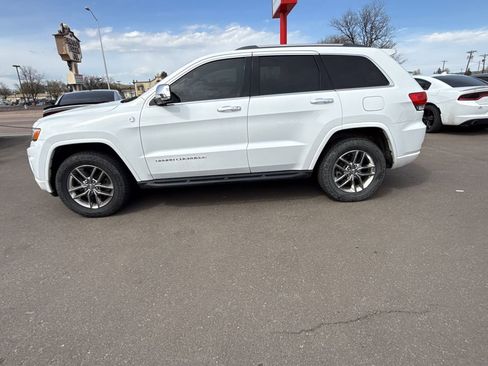 Used 2015 Jeep Grand Cherokee Overland AWD/4WD image 4