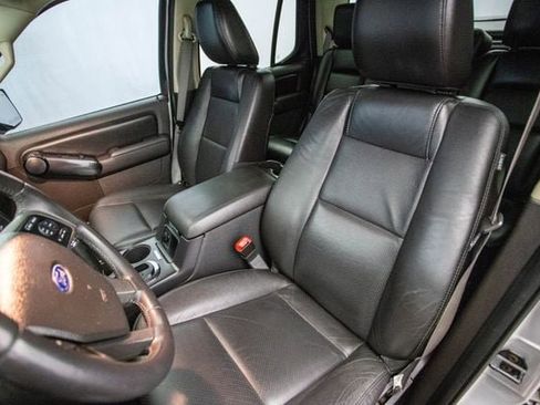 Used 2009 Ford Explorer Sport Trac Adrenalin image 19