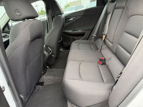 Used 2024 Chevrolet Malibu LT FWD image 33