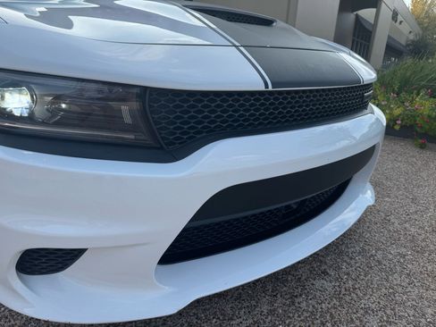 Used 2023 Dodge Charger R/T w/ Blacktop Package image 2