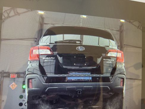 Used 2018 Subaru Outback 3.6R Touring w/ Protection Package #1 image 19