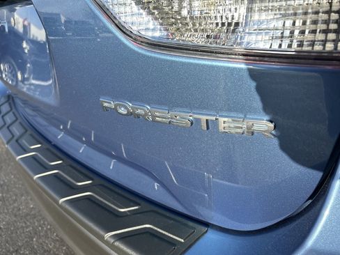 Used 2023 Subaru Forester Premium image 10