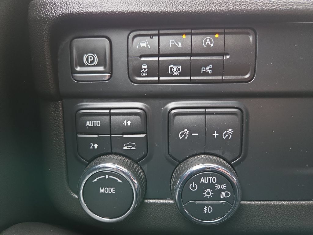 Certified 2025 Chevrolet Tahoe Premier AWD/4WD image 22