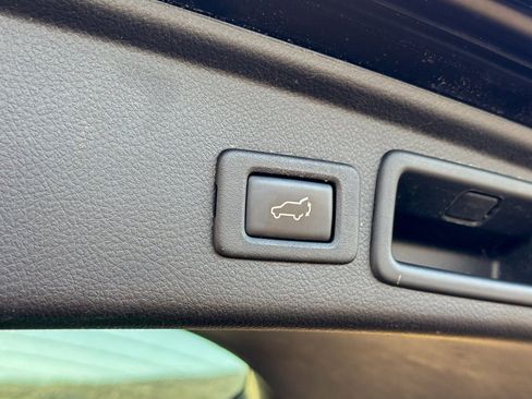 Used 2018 Subaru Forester 2.0XT Touring image 12