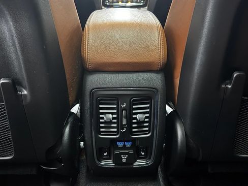 Certified 2021 Jeep Grand Cherokee Summit AWD/4WD image 9