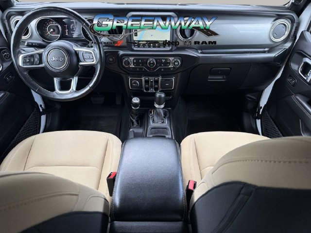 Used 2022 Jeep Wrangler Unlimited Sahara w/ Cold Weather Group AWD/4WD image 10