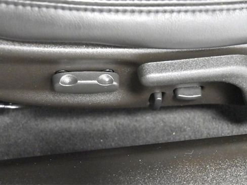 Used 2006 Chevrolet Corvette Base w/ Preferred Equipment Group image 16