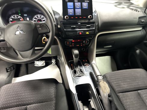 Used 2022 Mitsubishi Eclipse Cross LE AWD/4WD image 30