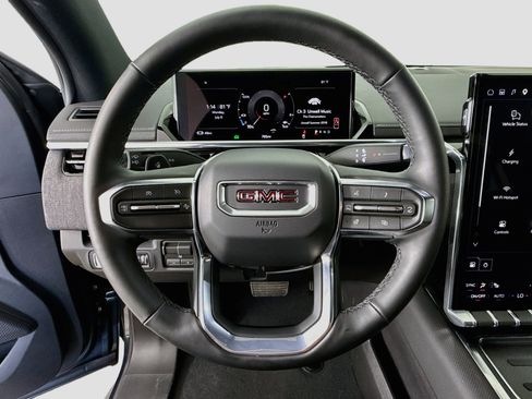 Used 2026 GMC Sierra EV Elevation AWD/4WD image 13