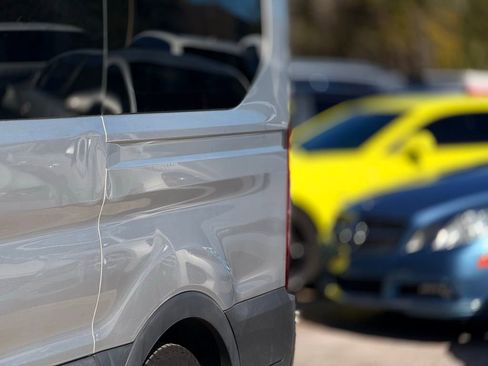 Used 2015 Ford Transit 150 XLT image 2