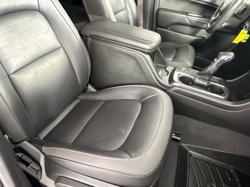 Used 2022 GMC Canyon AT4 w/ Trailering Package image 16