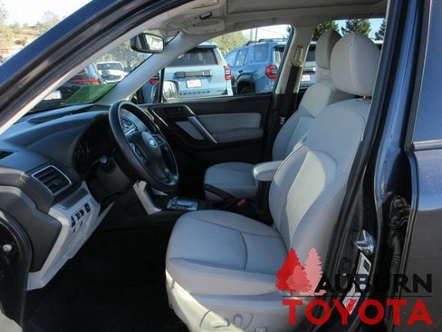 Used 2016 Subaru Forester 2.5i Premium image 12