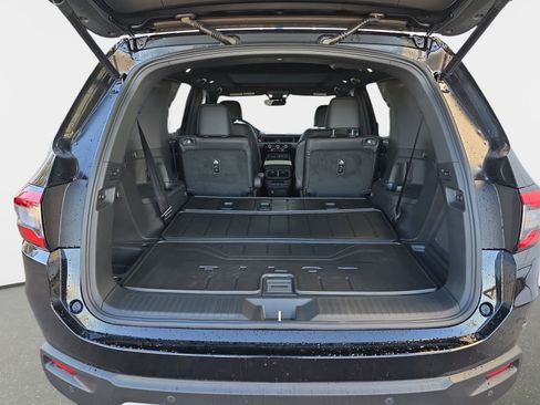 New 2025 Honda Pilot TrailSport image 13