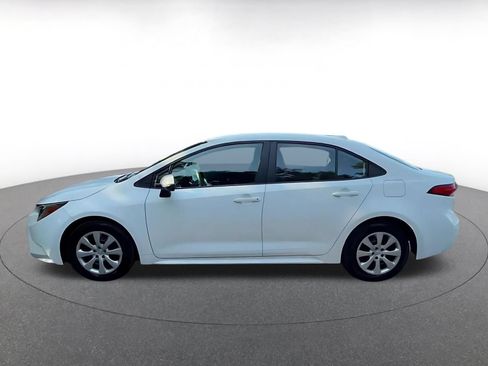 Used 2025 Toyota Corolla LE FWD image 9