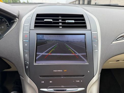 Used 2014 Lincoln MKZ w/ Equipment Group 102A Reserve FWD image 13