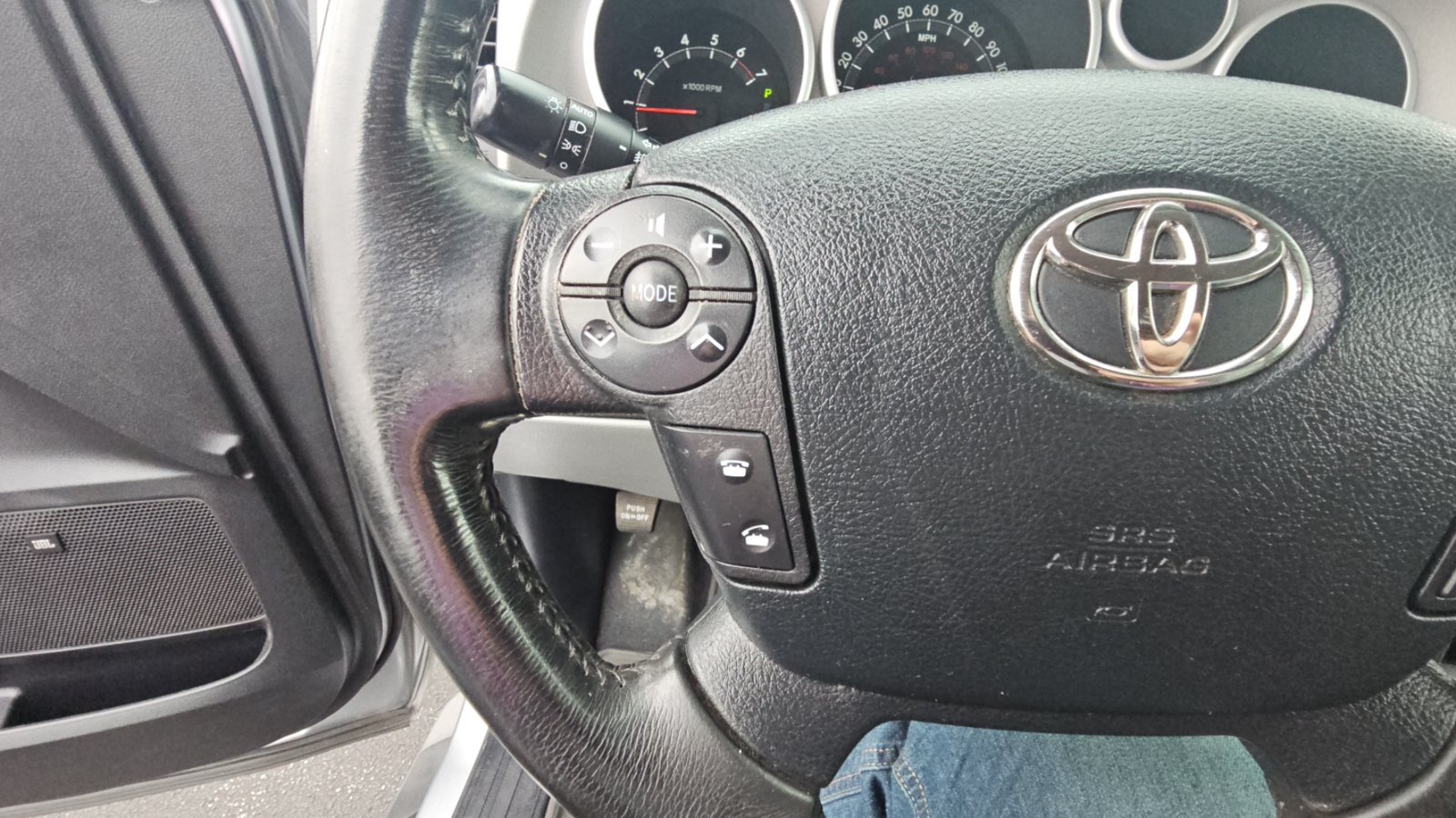 Used 2013 Toyota Tundra Limited AWD/4WD image 11