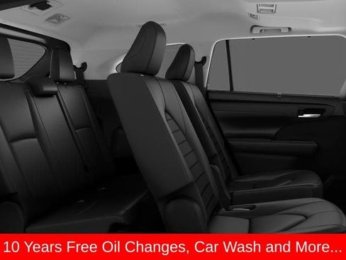 New 2026 Toyota Highlander XLE image 32
