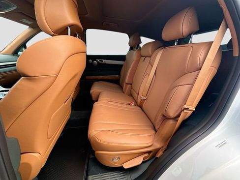 Certified 2025 Genesis GV80 3.5T Advanced image 17