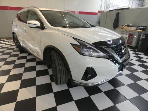 Used 2020 Nissan Murano Platinum image 3