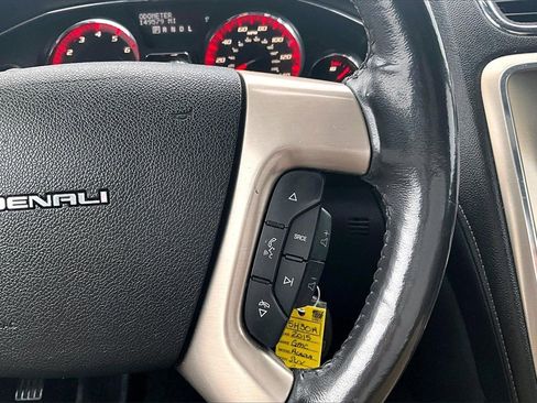 Used 2015 GMC Acadia Denali image 7