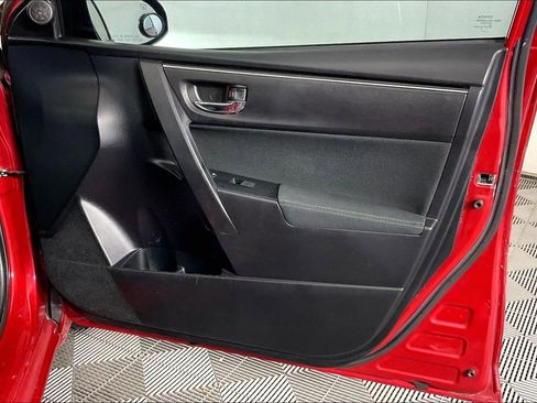 Used 2017 Toyota Corolla LE image 25