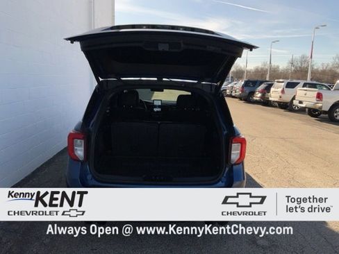 Used 2022 Ford Explorer ST w/ Equipment Group 401A image 8