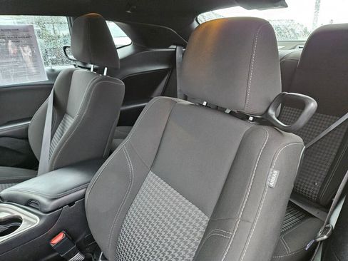 Used 2021 Dodge Challenger SXT image 13