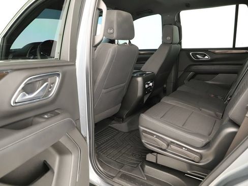 Used 2022 GMC Yukon SLE w/ Gmc Pro Safety Plus Package RWD image 28