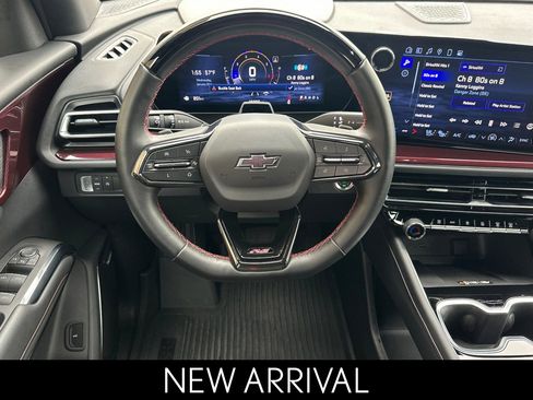 Used 2024 Chevrolet Traverse RS w/ LPO, Floor Liner Package image 16