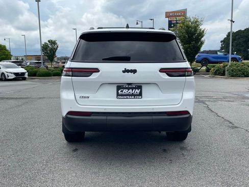 Used 2025 Jeep Grand Cherokee L Limited AWD/4WD image 6